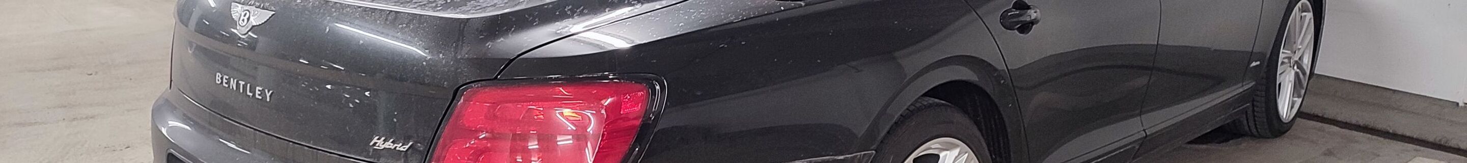 Bentley Flying Spur Hybrid Azure