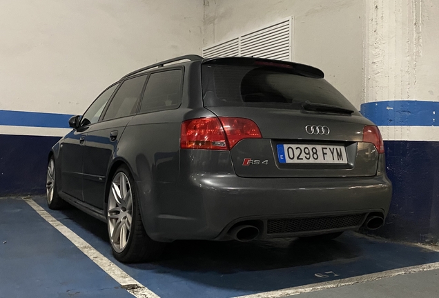 Audi RS4 Avant B7