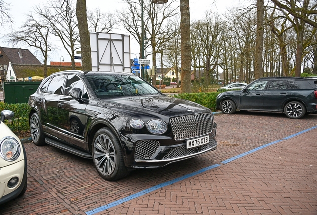 Bentley Bentayga V8 2025 Atelier Edition
