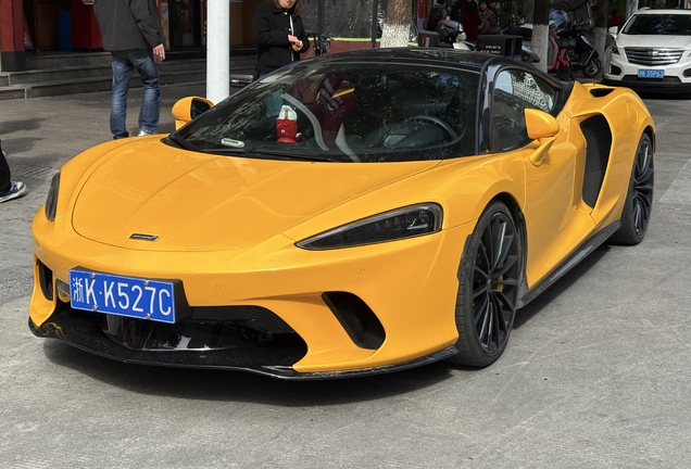 McLaren GT