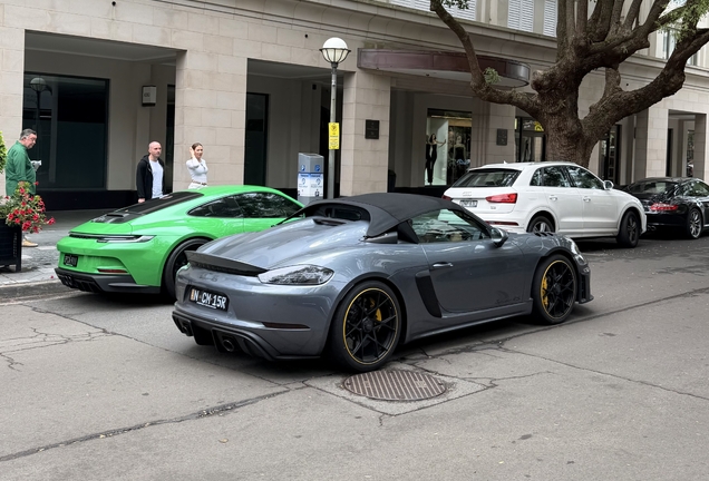 Porsche 718 Spyder RS