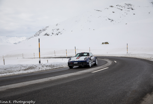 Porsche 992 Dakar