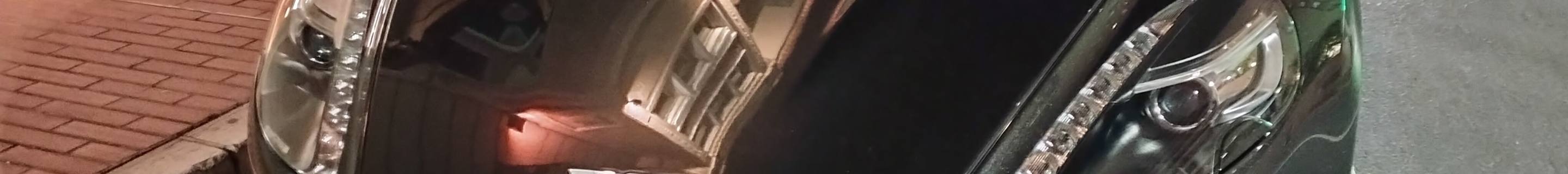 Aston Martin Vanquish Volante