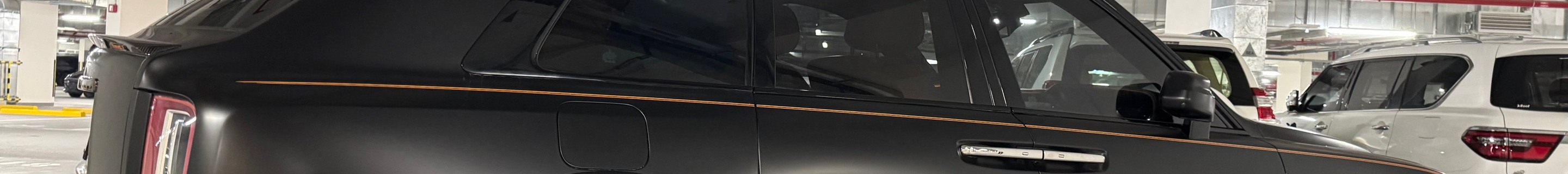 Rolls-Royce Cullinan Black Badge Mansory Wide Body