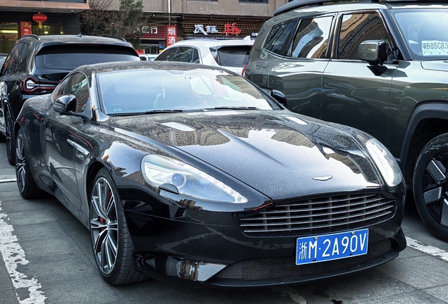 Aston Martin DB9 2013