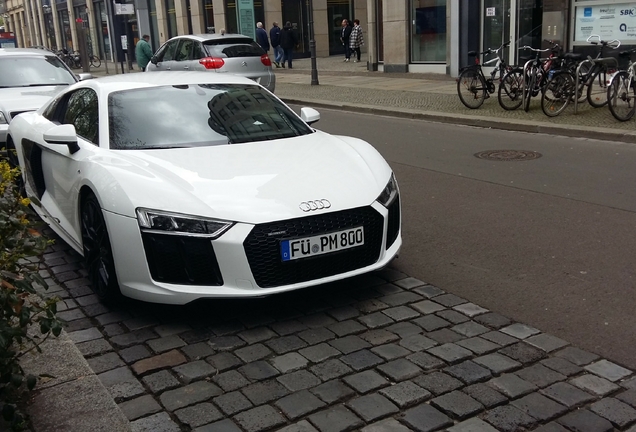 Audi R8 V10 2015