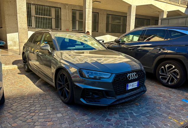 Audi RS4 Avant B9