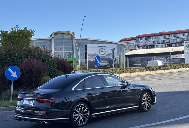 Audi S8 D5
