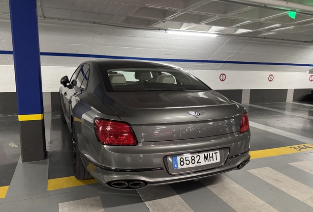 Bentley Flying Spur V8 Azure
