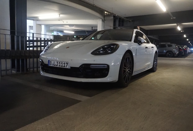 Porsche 971 Panamera Turbo MkI