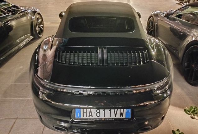 Porsche 992 Carrera 4 GTS Cabriolet MkI