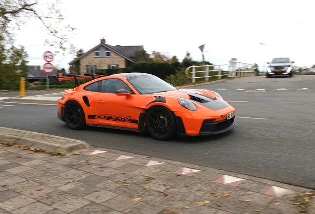 Porsche 992 GT3 RS MkI Weissach Package
