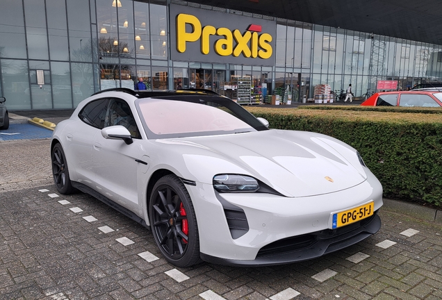 Porsche Taycan GTS Sport Turismo