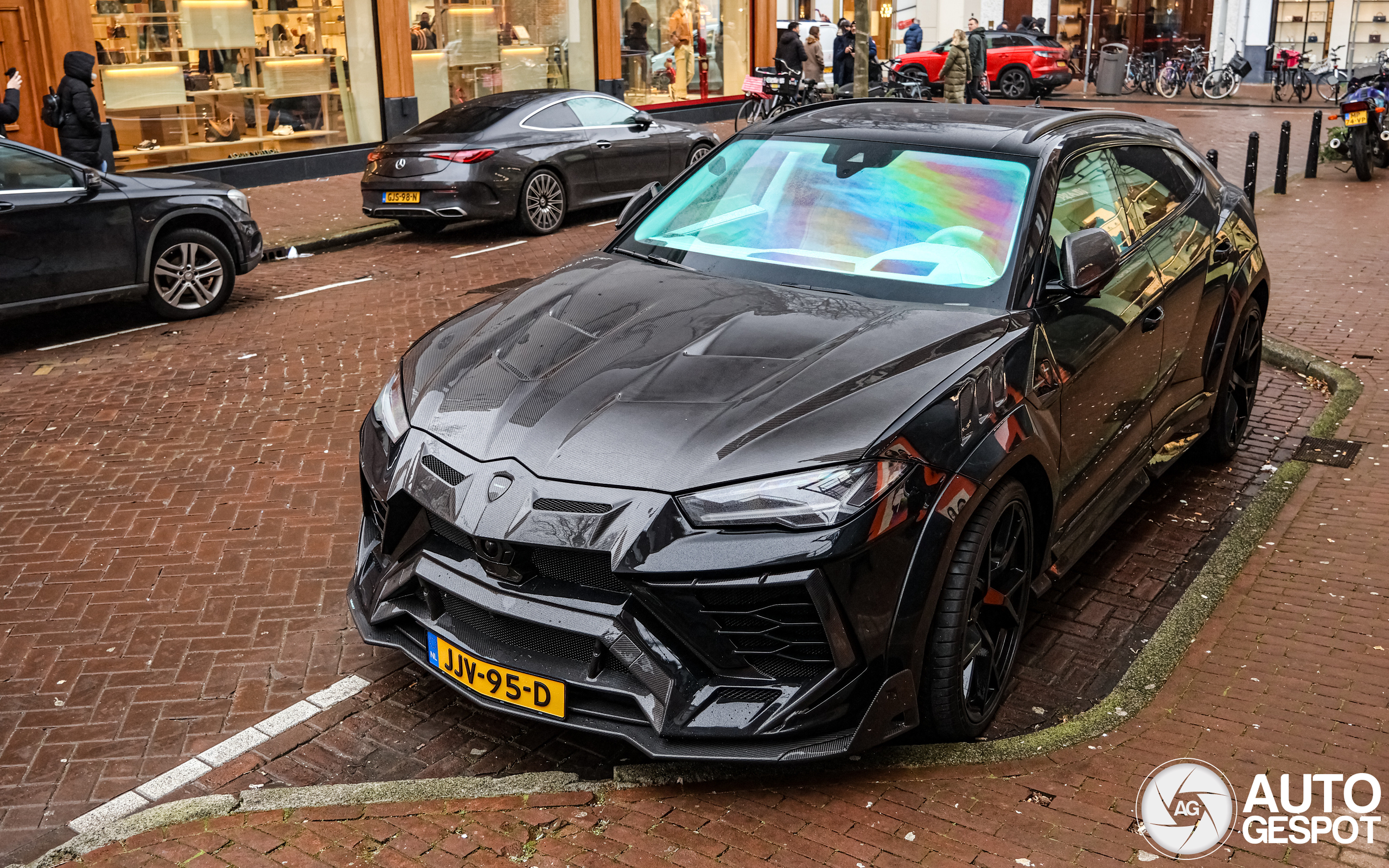 Wansmaak of een meesterwerk? Lamborghini Urus Mansory Venatus