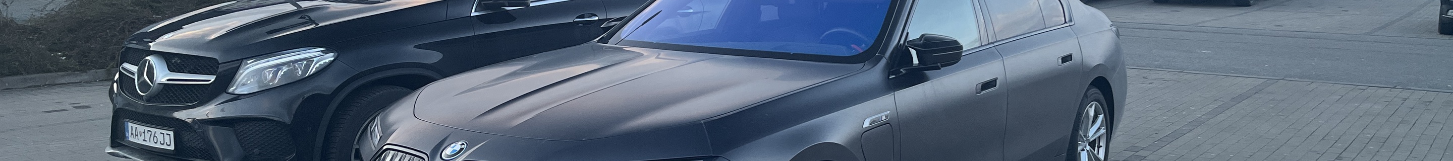 BMW M760e xDrive