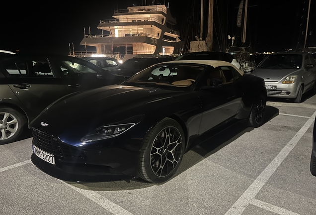 Aston Martin DB11 V8 Volante