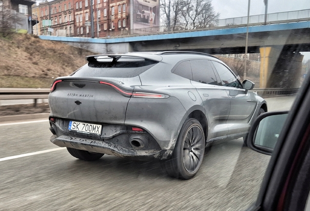 Aston Martin DBX