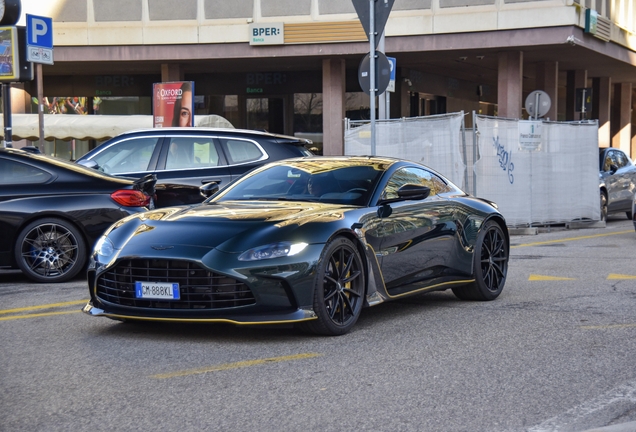 Aston Martin V12 Vantage 2023