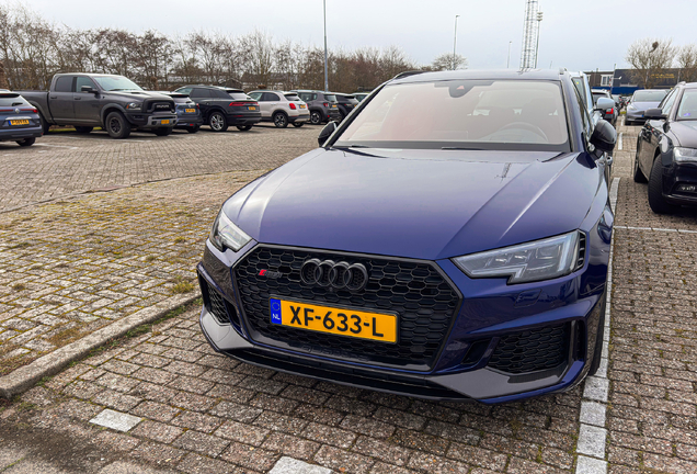 Audi RS4 Avant B9