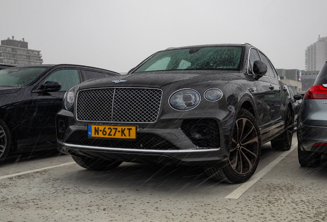 Bentley Bentayga Hybrid 2021