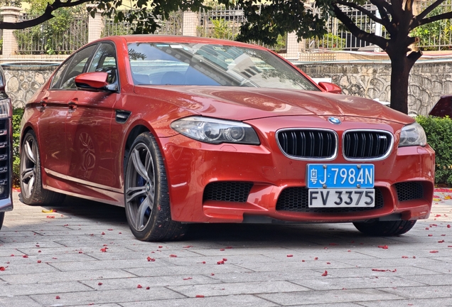 BMW M5 F10 2011