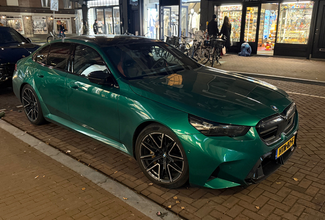 BMW M5 G90