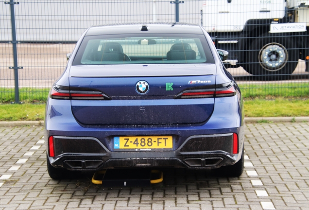 BMW M760e xDrive