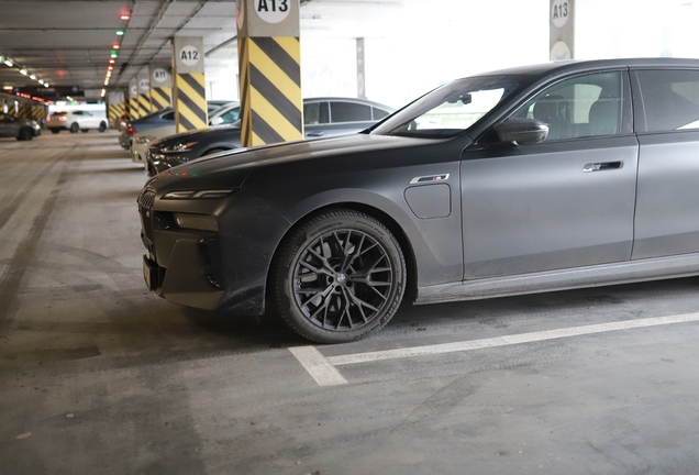 BMW M760e xDrive