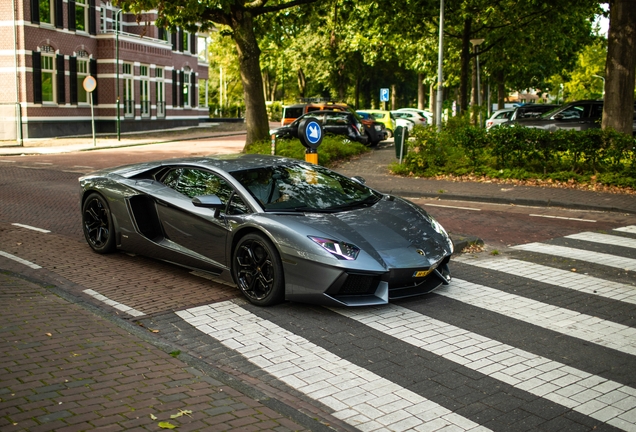 Lamborghini Aventador LP700-4