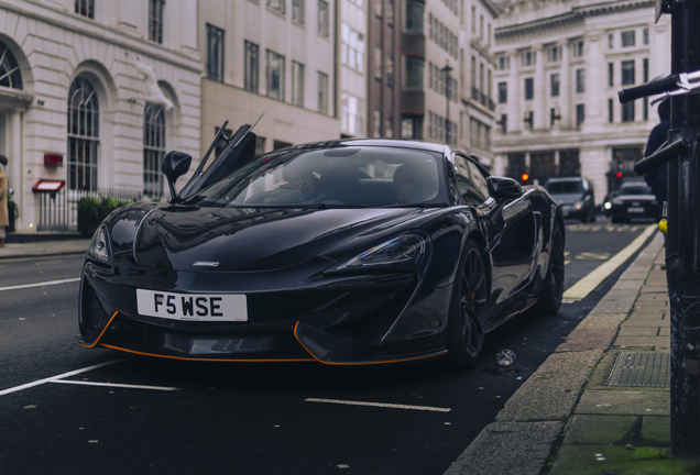 McLaren 570S