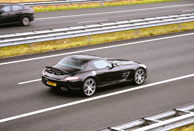 Mercedes-Benz SLS AMG