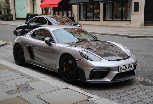 Porsche 718 Cayman GT4 RS Weissach Package