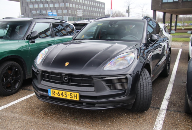 Porsche 95B Macan GTS MkIII