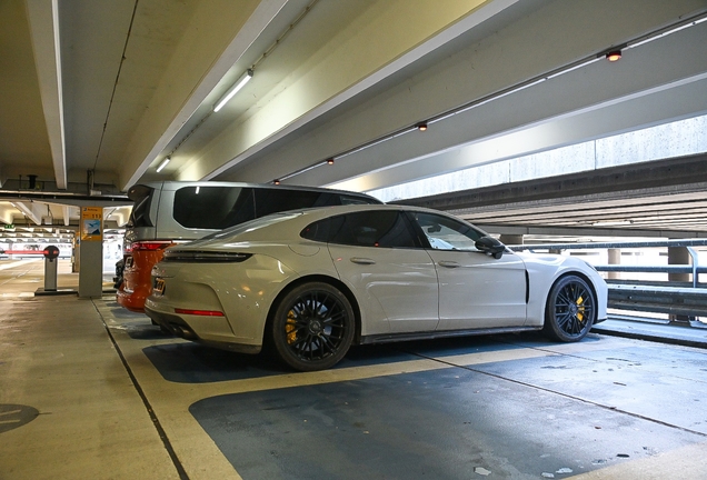 Porsche 972 Panamera Turbo S E-Hybrid
