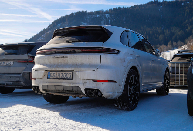 Porsche 9YA Cayenne Turbo E-Hybrid