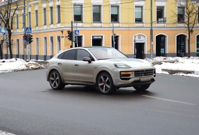 Porsche Cayenne Coupé Turbo E-Hybrid