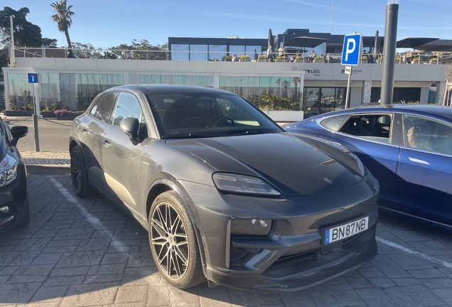 Porsche Macan EV Turbo