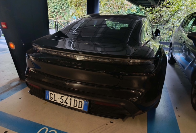 Porsche Taycan GTS