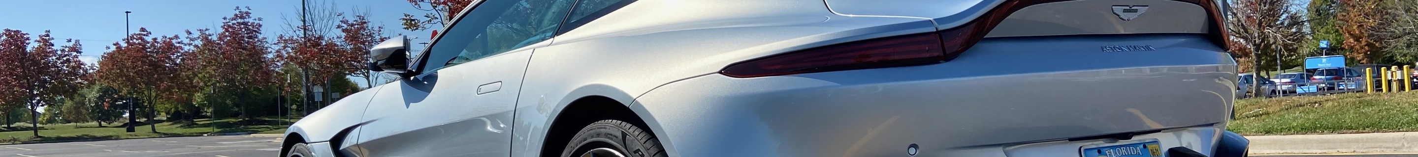 Aston Martin V8 Vantage 2018