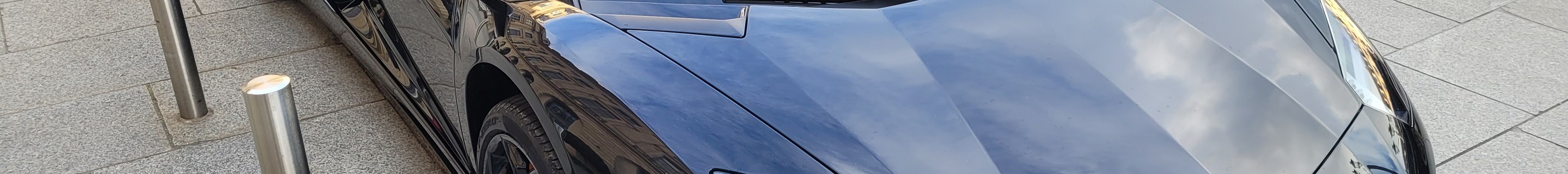 Lamborghini Aventador LP700-4