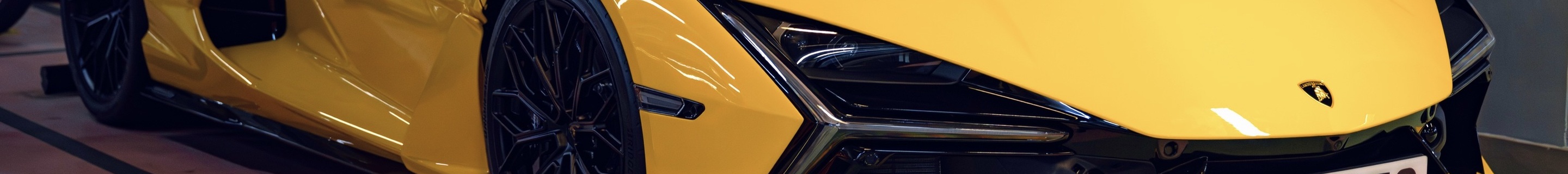 Lamborghini Revuelto