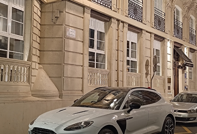 Aston Martin DBX