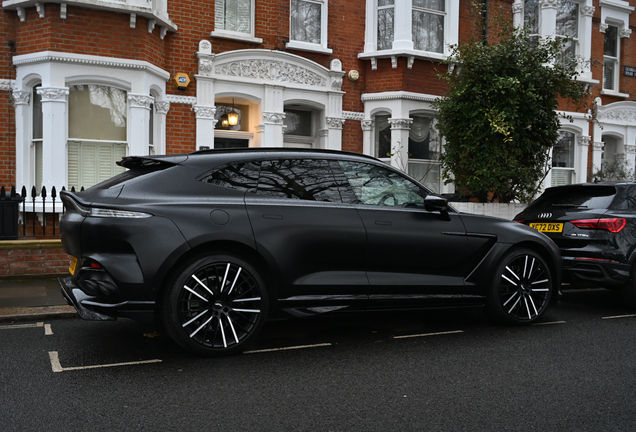 Aston Martin DBX707