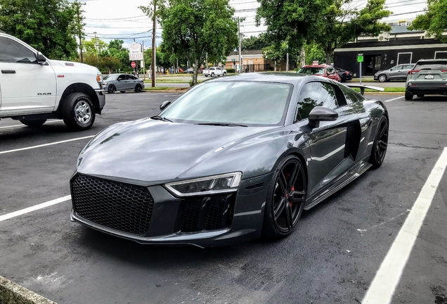 Audi R8 V10 Plus 2015