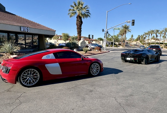Audi R8 V10 Plus 2015