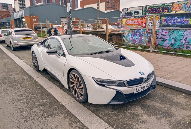 BMW i8