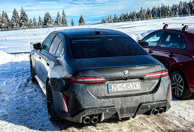 BMW M5 G90