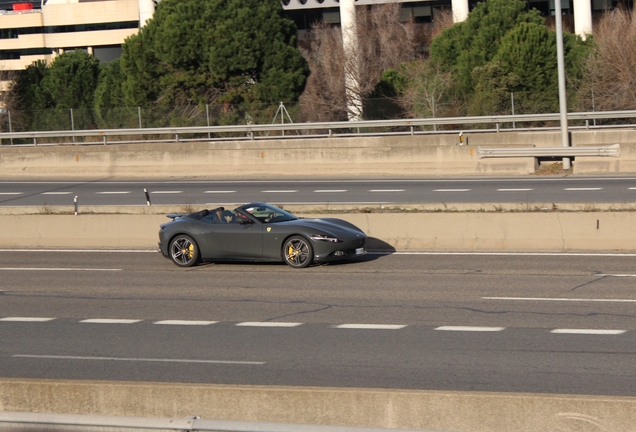 Ferrari Roma Spider