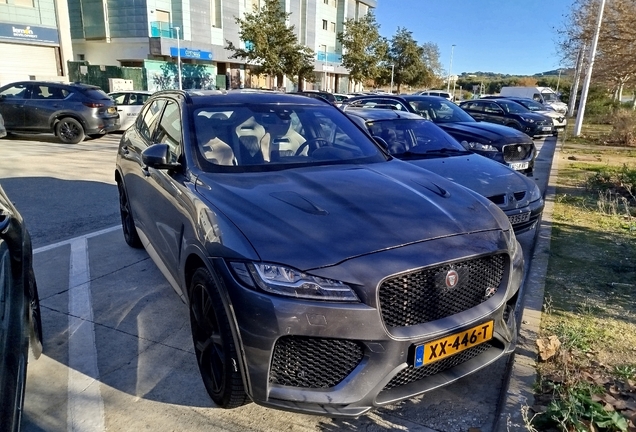 Jaguar F-PACE SVR