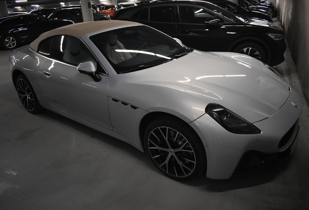 Maserati GranCabrio Modena